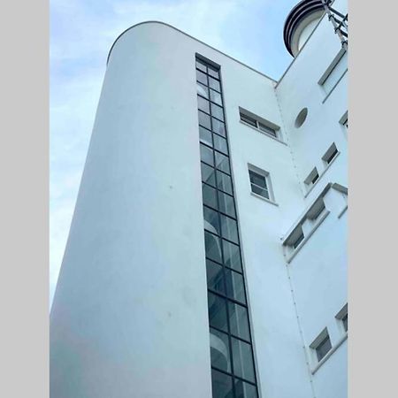 Elegant Studio Et Parking Dans Batiment Historique Saint-Tropez Eksteriør bilde