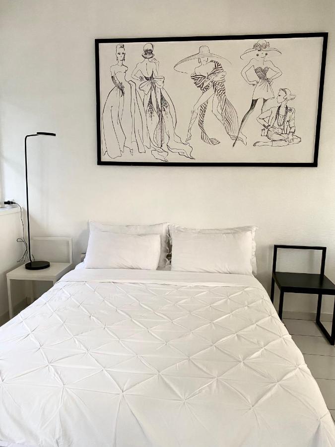 Elegant Studio Et Parking Dans Batiment Historique Saint-Tropez Eksteriør bilde