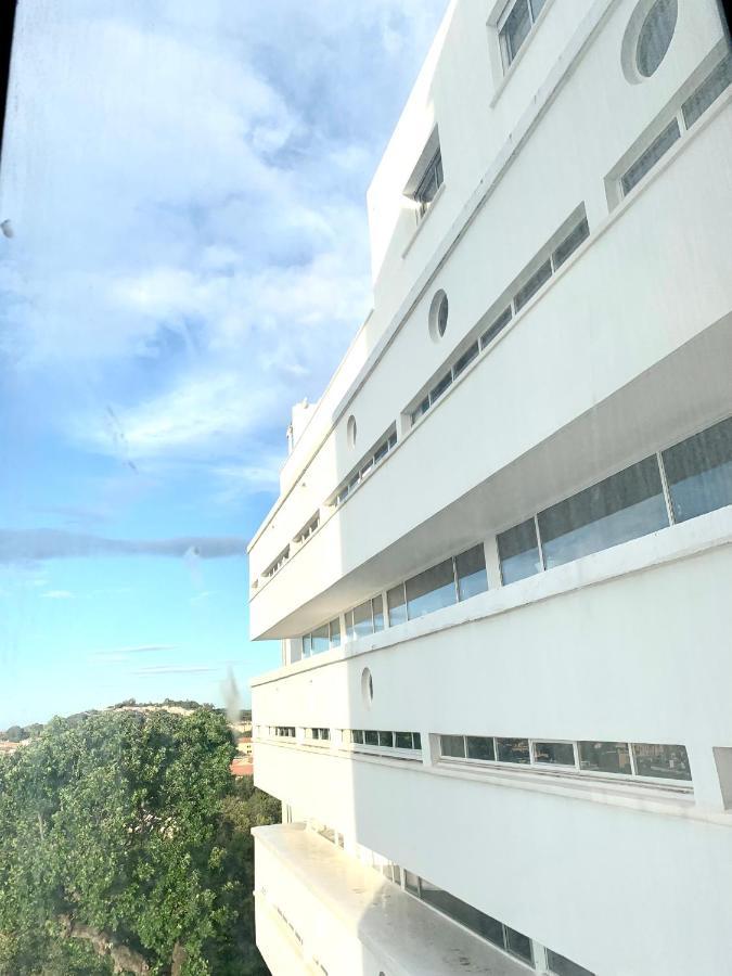 Elegant Studio Et Parking Dans Batiment Historique Saint-Tropez Eksteriør bilde